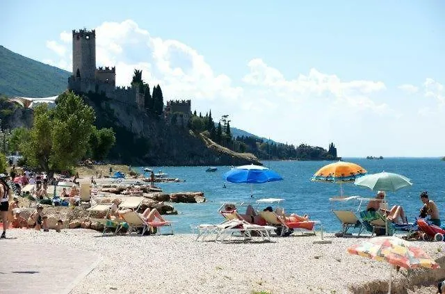Apartment Apartament Luna Wifi Free - Malcesine